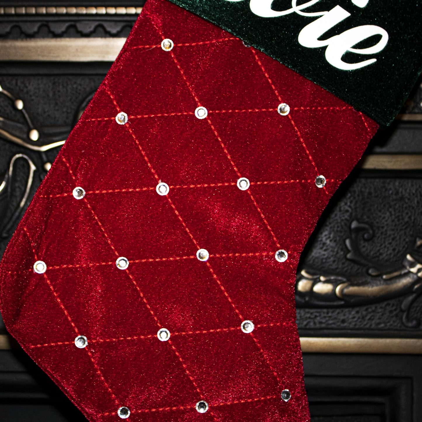 Red_and_Green_Velvet_Christmas_Stocking1
